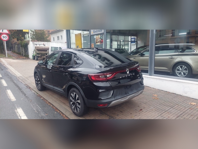 Renault Arkana 1.3 TCE 140CV foto 9